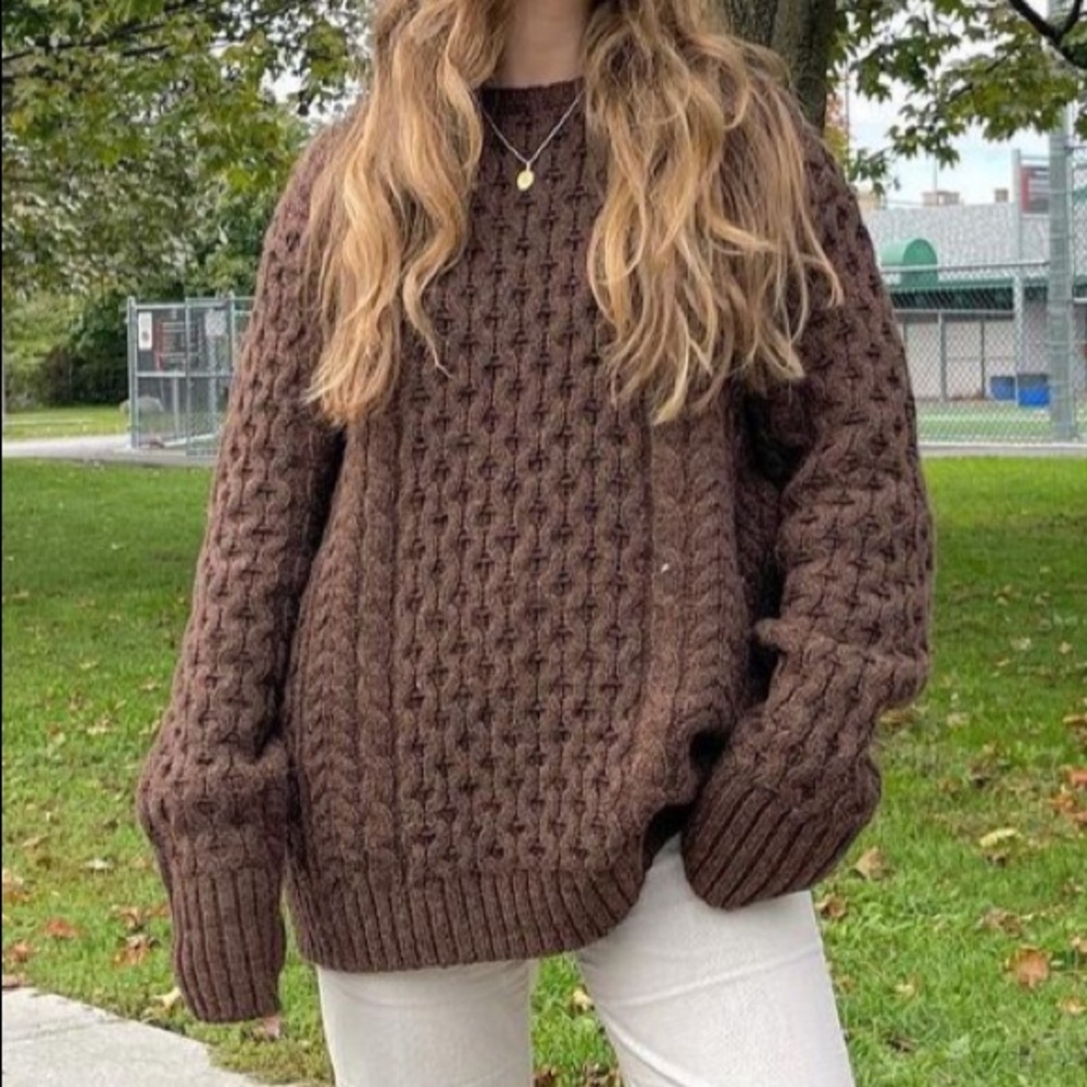 Brandy Melville Sweater